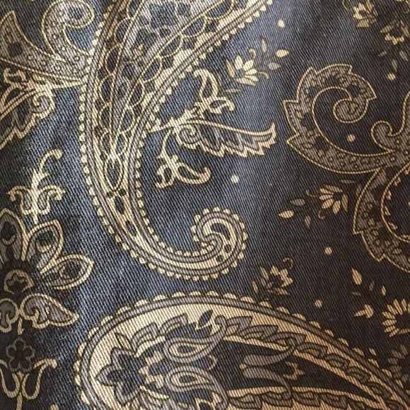 WEWOREWHAT Cropped Jean Jacket, Rigid Denim Paisley Print, Sz. M-L /NWT - Picture 7 of 17